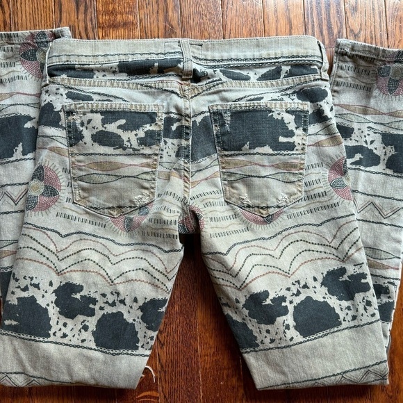 Current Elliott Ankle Skinny Jeans Women’s 27 Low Rise Tribal Destroyed Denim - Picture 4 of 7